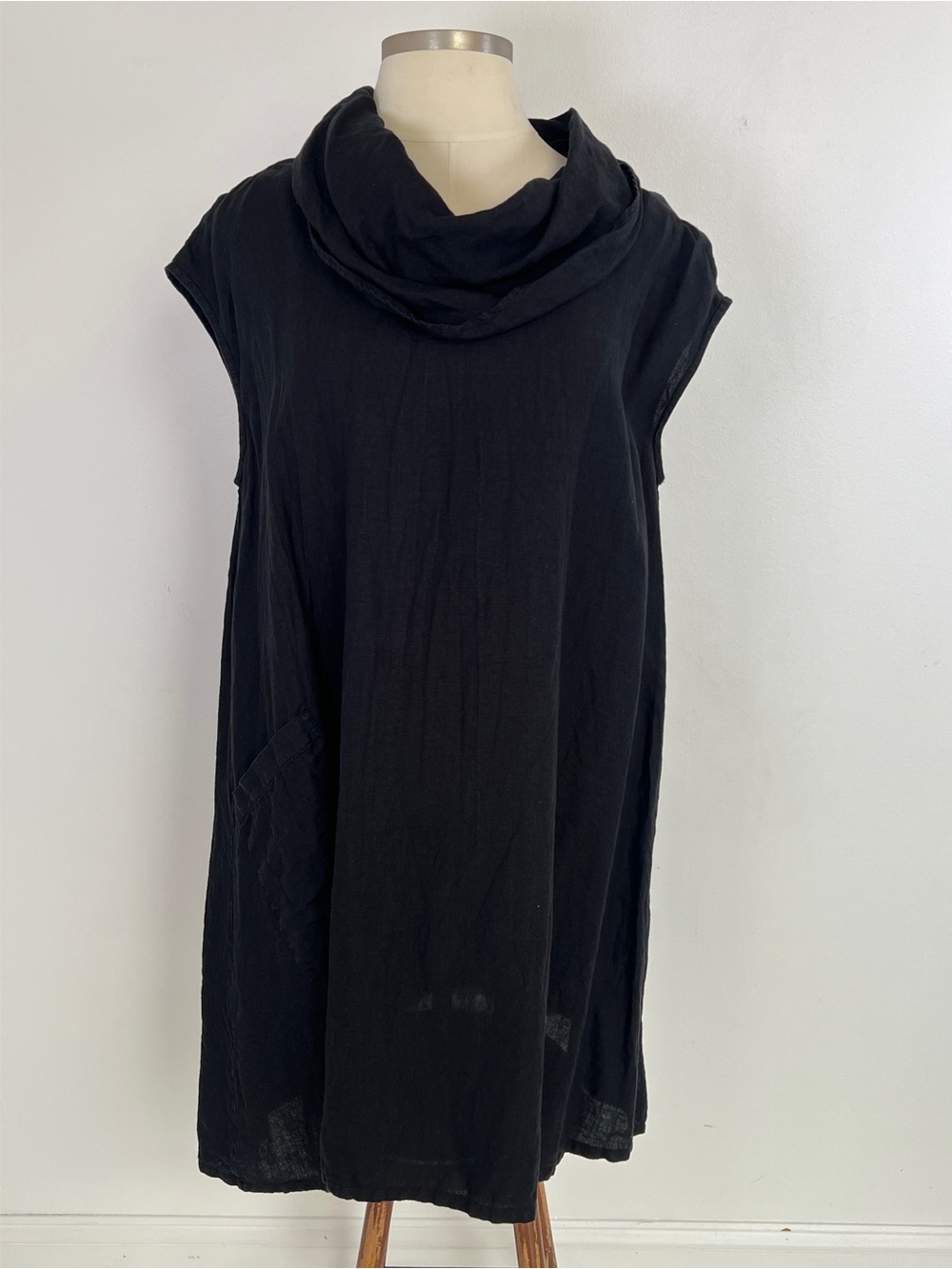 EUC! Bryn Walker Black Linen Dress Size 2X